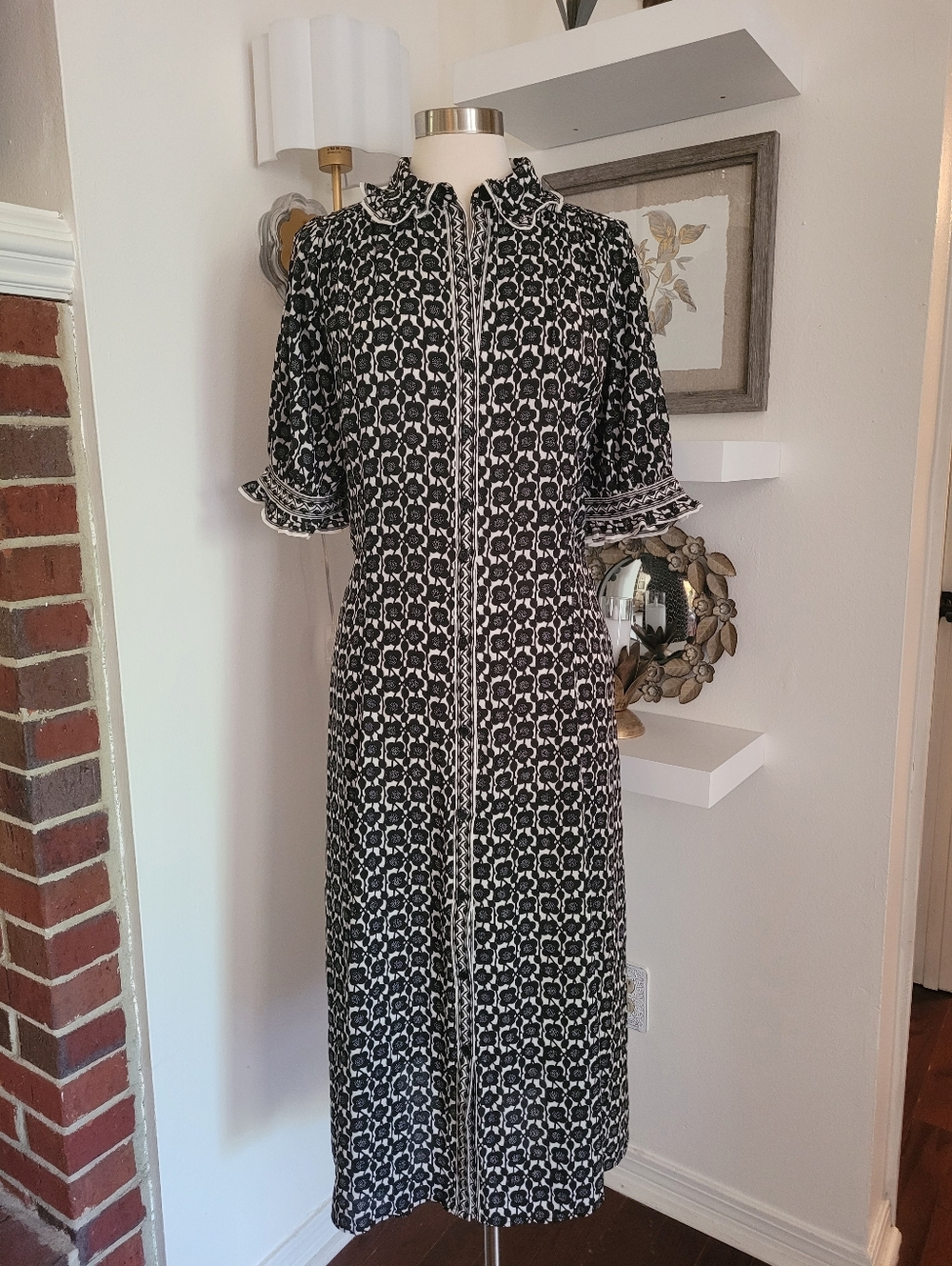 Max Studio Black and White Geometric-Print Midi Dress - Picture 9 of 12